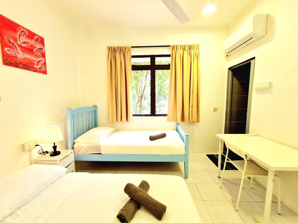 Room @ Lorong Kelawai Near To Gurney Paragon George Town Esterno foto